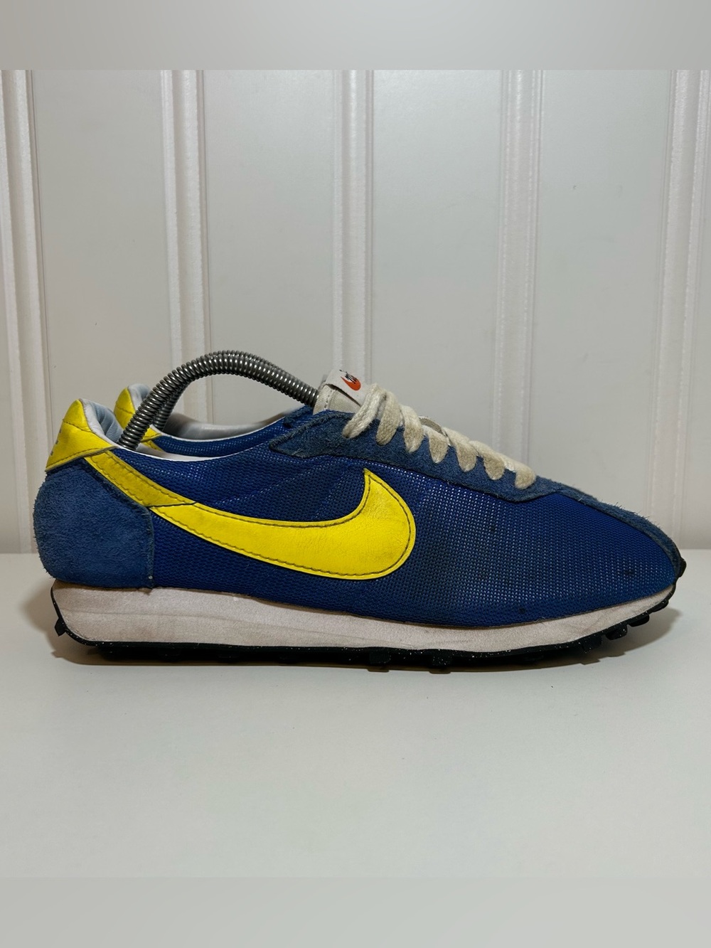 Nike Ld 1000 Men’s Blue Sneaker with Yellow Swoosh